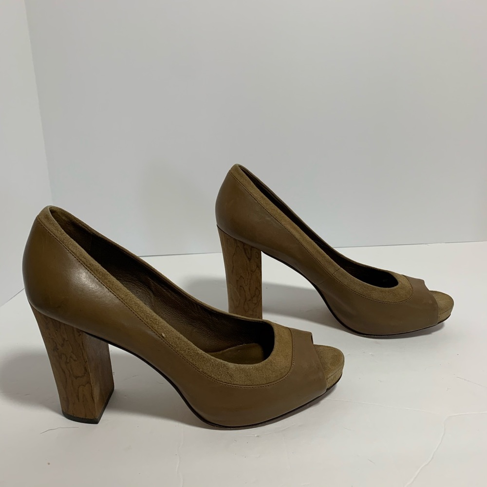 Banana Republic Leather Peep Toe Pump Heel…